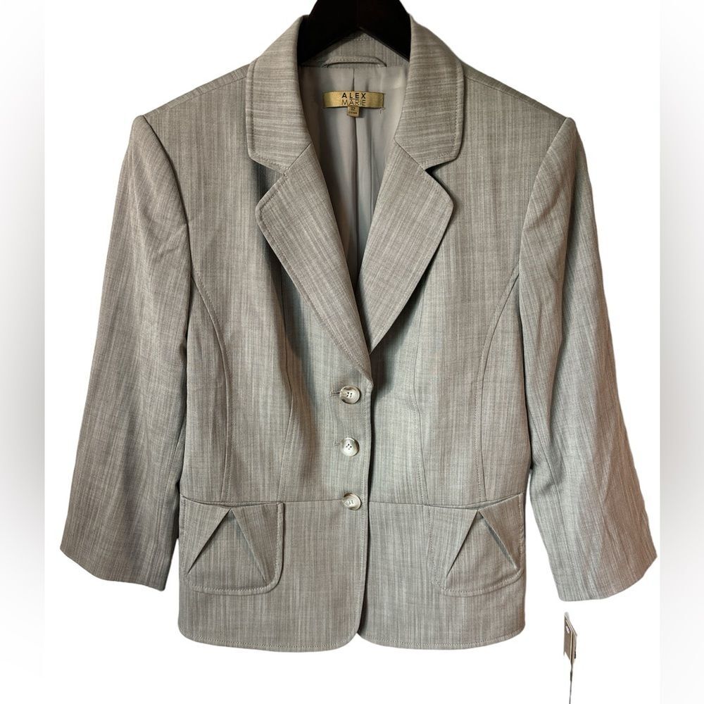 NWT Alex Marie Blazer in size 12. Washable. Wrinkle-Free in neutral color career